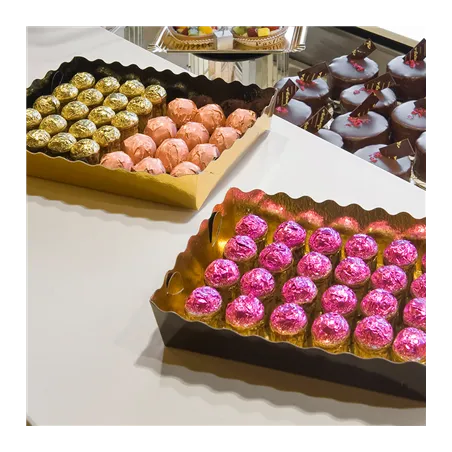 BARQUETTES PÂTISSERIE DEUX FACES  380 G/M2 22x14x3,5 CM OR/NOIR CARTON (250 UNITÉ)