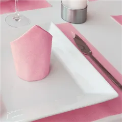 ASSIETTES CARRÉES