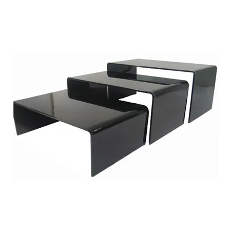 3 U. STANDS BUFFET