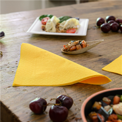 SERVIETTES ECOLABEL 2 PLIS  18 G/M2 39x39 CM JAUNE SOLEIL OUATE (1600 UNITÉ)