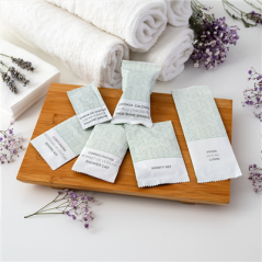 BONNETS DOUCHE EN SACHETS BLANC 'THERAPY'  6X10,5 CM BLANC PE (250 UNITÉ)