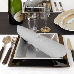 CHEMINS DE TABLE  55 G/M2 0,30x12 M NOIR AIRLAID (6 UNITÉ)