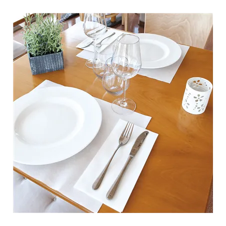 SERVIETTES PLIAGE 1/6  45 G/M2 30x40 CM BLANC AIRLAID (900 UNITÉ)