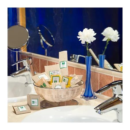 PEIGNES, ÉTUI RECYCLÉ 'TOUCH OF CHARM'  5x20,5 CM BLANC PS (100 UNITÉ)