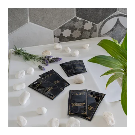 SACHETS SHAMPOOING 'ALLURE' 10 ML 5x10 CM NOIR PET (1000 UNITÉ)